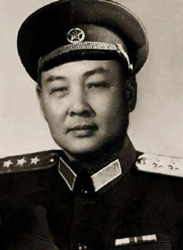 1936年，毛澤東問趙爾陸：講了半天，是你自己領命，還是我下命令