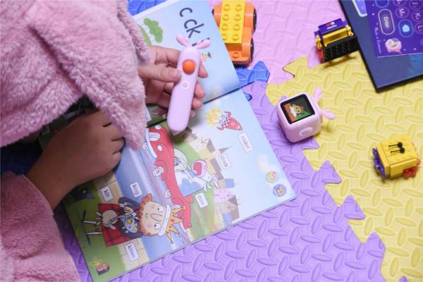 不做填鴨式教育，魔粒小木比傳統玩具更益智