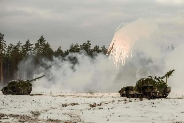 立陶宛炮兵營實彈射擊訓練 立陶宛炮兵營實彈射擊訓練