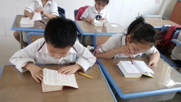 985畢業的媽媽教不了小學生,兒子把“騎”讀“ji”,老師說錯了 985畢業的媽媽教不了小學生,兒子把“騎”讀“ji”,老師說錯了