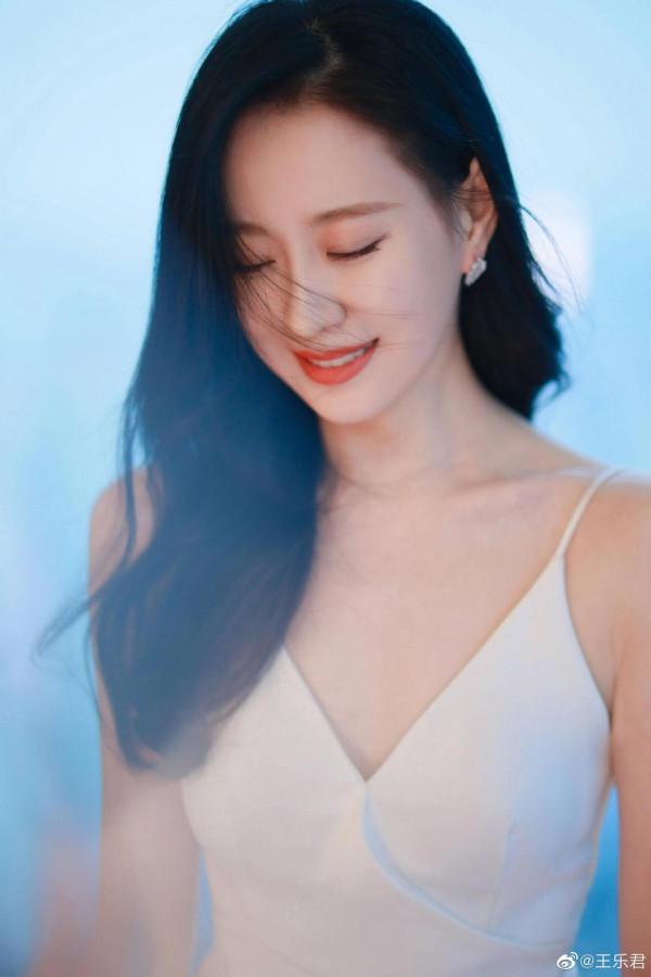 安靜的美女子王樂君