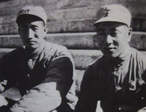 1949年,軍統少將穿解放軍軍裝前往北平,世人才知戴笠愛將竟是特工