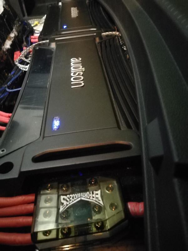 車內音響系統改裝-大眾途觀汽車喇叭無損換裝 車內音響系統改裝-大眾途觀汽車喇叭無損換裝