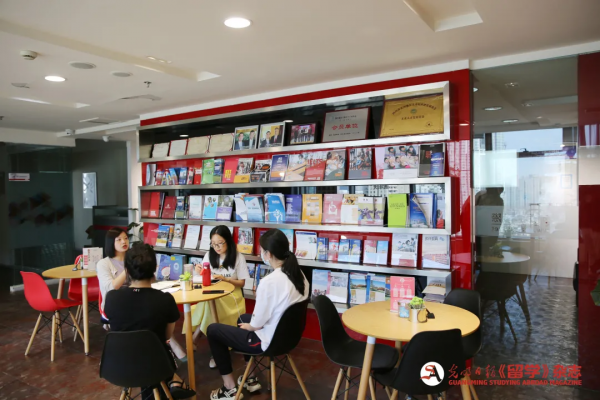 2021《留學》名企探營第十八站 | 美中國際教育集團——深耕二十五載,成就行業老牌 2021《留學》名企探營第十八站 | 美中國際教育集團——深耕二十五載,成就行業老牌