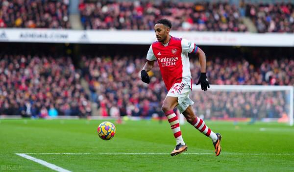 奧巴梅楊轉會倒計時開始，已經不和一線隊訓練，有報價隨時成交