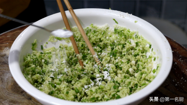 快過年了，教你5種炸年貨做法，學會多備一些，炒菜燉湯都不錯