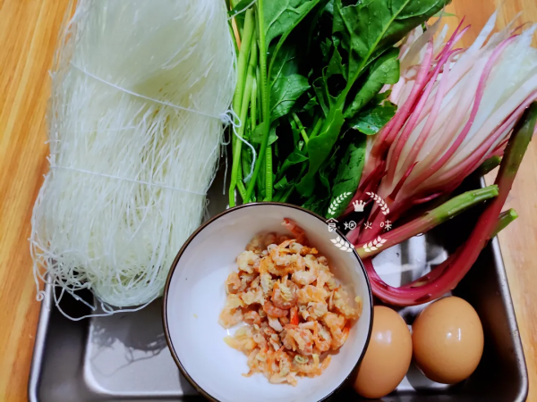 炒粉時，最忌只泡水，掌握這3點，鮮香入味不幹不坨，真好吃