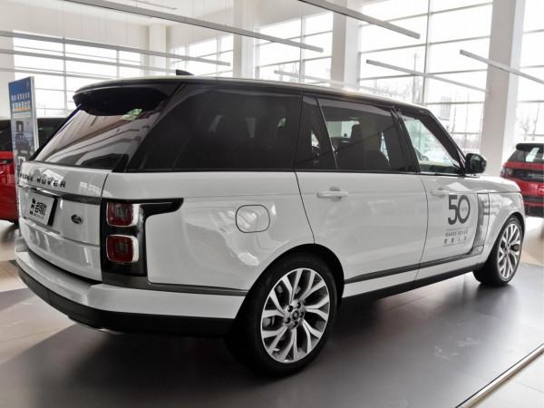 英國進口大型SUV,豪華行駛質感一流,實拍路虎攬勝 英國進口大型SUV,豪華行駛質感一流,實拍路虎攬勝