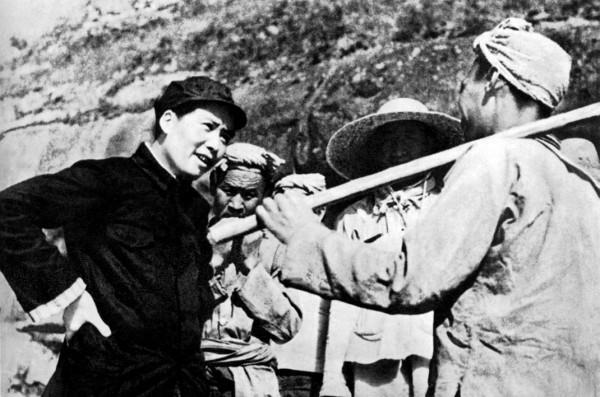 毛主席的讀書之道：有字的講義是書，社會上的一切也是書