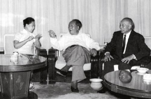 毛主席4次拒絕上人民幣,第四、五版卻“違背”他的意願,是為何 毛主席4次拒絕上人民幣,第四、五版卻“違背”他的意願,是為何