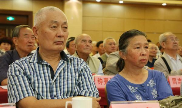 陳毅小兒子29歲升團幹部，為何卻給粟裕寫信，申請離開軍隊轉業？