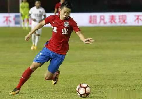 山東魯能八將上榜!從甲A到中超,中國足球歷年聯賽最佳新人盤點 山東魯能八將上榜!從甲A到中超,中國足球歷年聯賽最佳新人盤點