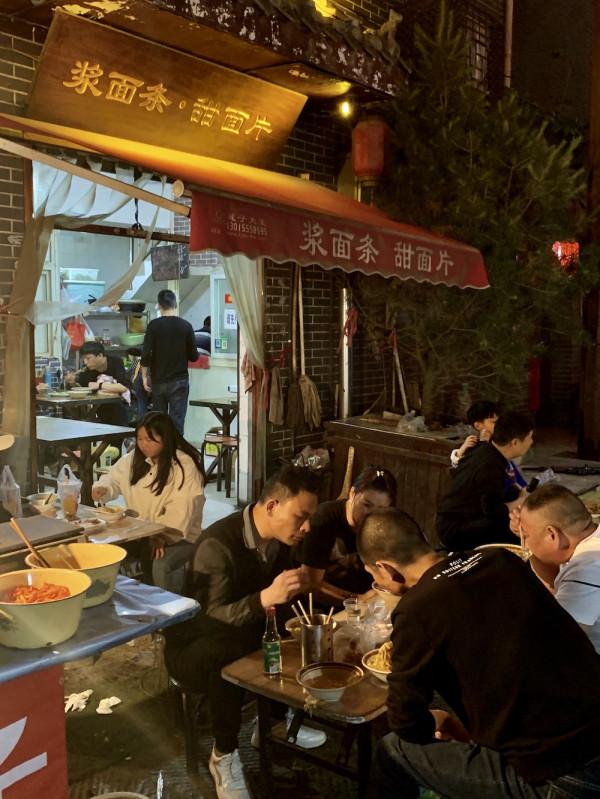 洛陽人愛喝湯,最愛不是胡辣湯 洛陽人愛喝湯,最愛不是胡辣湯