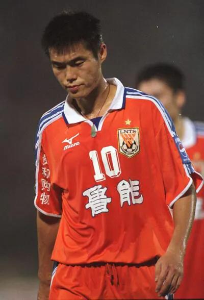 用頭球幹掉阿曼 用頭球幹掉阿曼