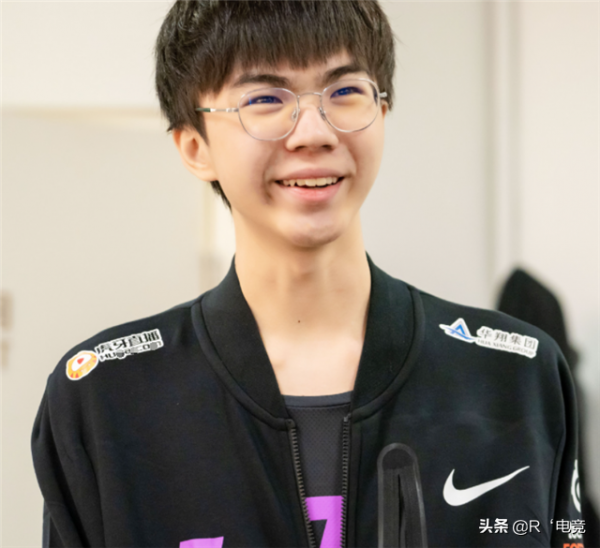 EDG冠軍隊員加入新戰隊，開局連輸兩場臉黑：心情很一般發揮不好