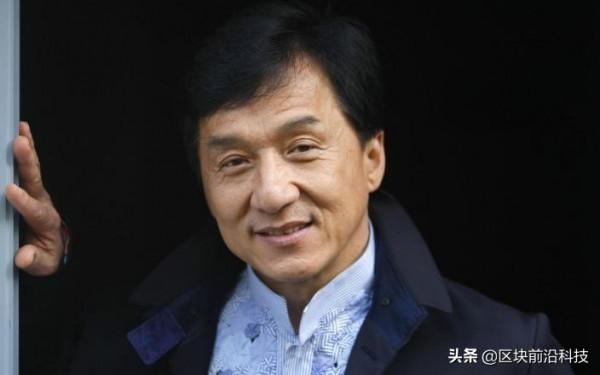 李雲迪跌下神壇成龍卻安然無恙：當你足夠強大這世界都會為你低頭