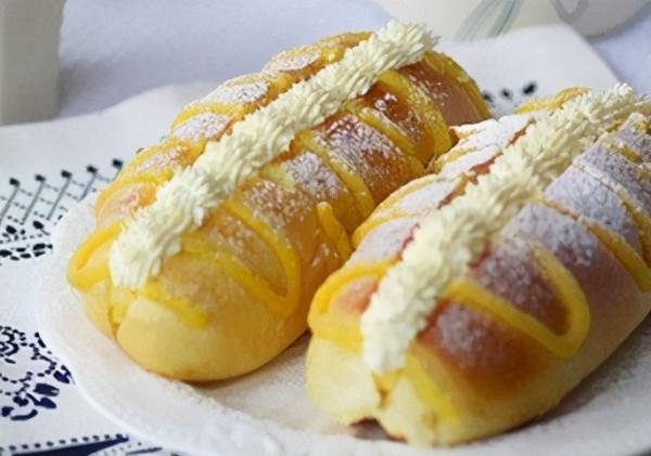 毛毛蟲麵包出現了，你最愛哪種餡兒？