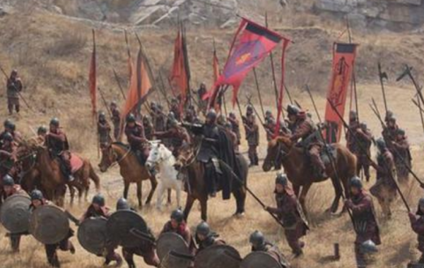 在古代，扛旗兵為何不帶武器還敢衝鋒在前，他們在戰場上有何用？