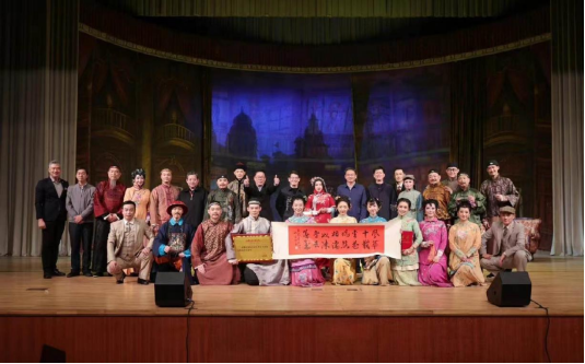 劉曉慶再扮武則天，深陷稅務風波東山再起，4任丈夫至今無子女