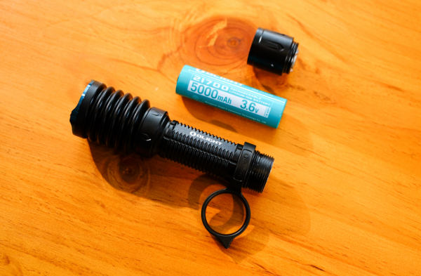 最純粹的戰術手電筒體驗如何？傲雷WARRIOR武士X3首發上手