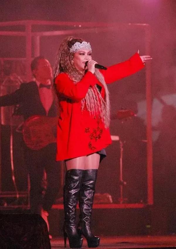 著名歌手張惠妹減肥成功，肥大媽妙變美阿妹(原創打油詩一首)