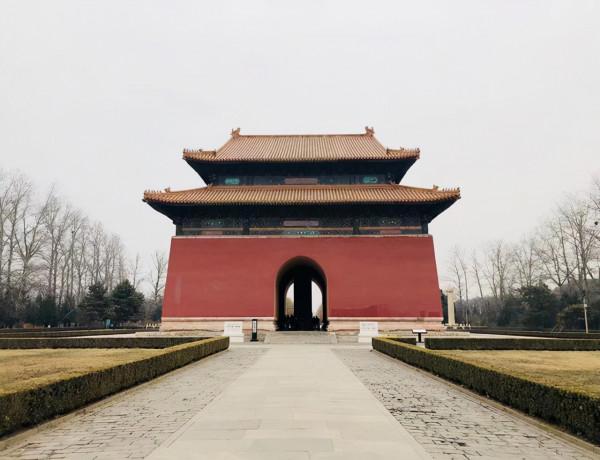 明定陵沒有被盜,專家卻在陵中發現“謎”樣的撬棍,這是怎麼回事 明定陵沒有被盜,專家卻在陵中發現“謎”樣的撬棍,這是怎麼回事