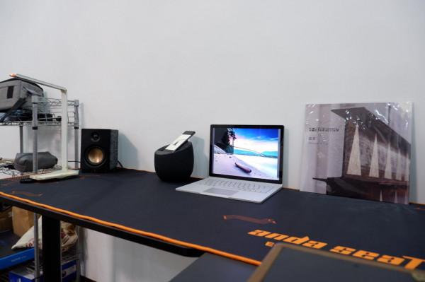 桌面環境核心-安德斯特逐風戰士轉角桌開箱