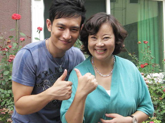 方青卓:奪趙本山熒幕初吻,偷戶口本二婚嫁給沈小萌,如今怎樣了 方青卓:奪趙本山熒幕初吻,偷戶口本二婚嫁給沈小萌,如今怎樣了