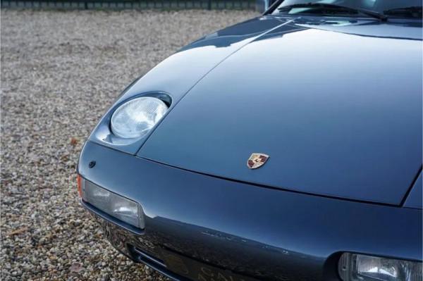 賓士公司曾擁有的保時捷跑車！1989年的精美保時捷928 S4