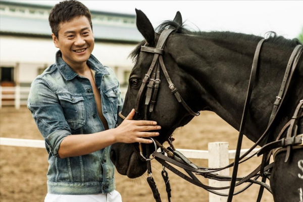 “擎蒼”連奕名：為娶楊若兮，拋棄陳佳研，前妻火了，他卻涼了