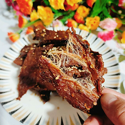 我家做手撕風乾豬肉乾就用這個方法,解饞又營養 我家做手撕風乾豬肉乾就用這個方法,解饞又營養