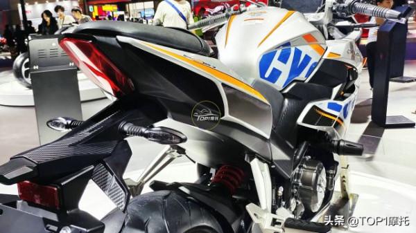 重慶摩博會丨賽科龍高顏值跑車驚豔亮相 RC3S強勢迴歸