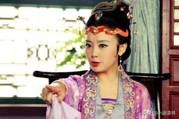 王熙鳳看不起賈璉，為何薛寶釵過15歲生日，還要找賈璉商議？