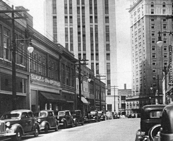 54年前，被允許的跨人種通婚，美國白人和黑人現在情況如何？