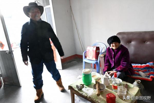 104歲長壽奶奶，每天喝2兩小酒，下酒菜比較簡單，看看她愛吃啥