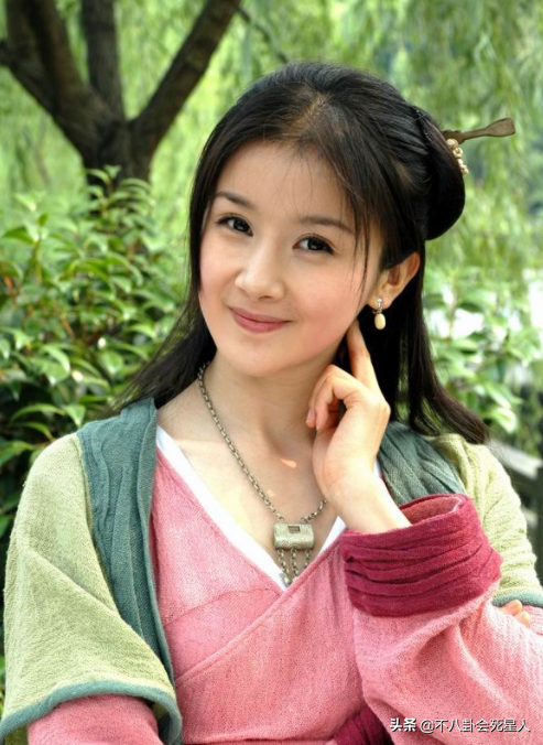 美人的臉卻敗在鼻子上？這15位女星鼻子突兀，太可惜