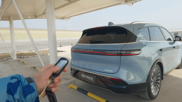 體驗｜功能有驚喜，細節可提升，嵐圖FREE首次OTA都做了什麼？