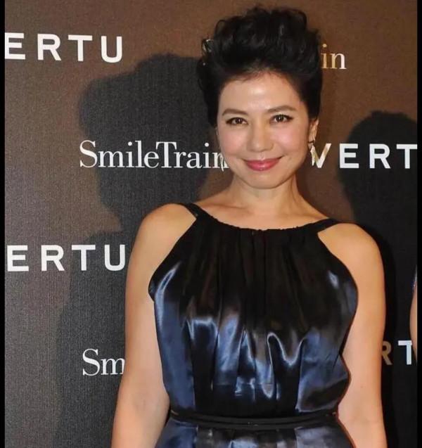 整容老去和自然老去的區別？4對同齡昔日貌美女星，如今差別驚人