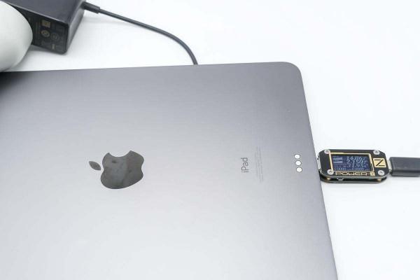 索尼推出45W PD快充充電器，自帶線設計