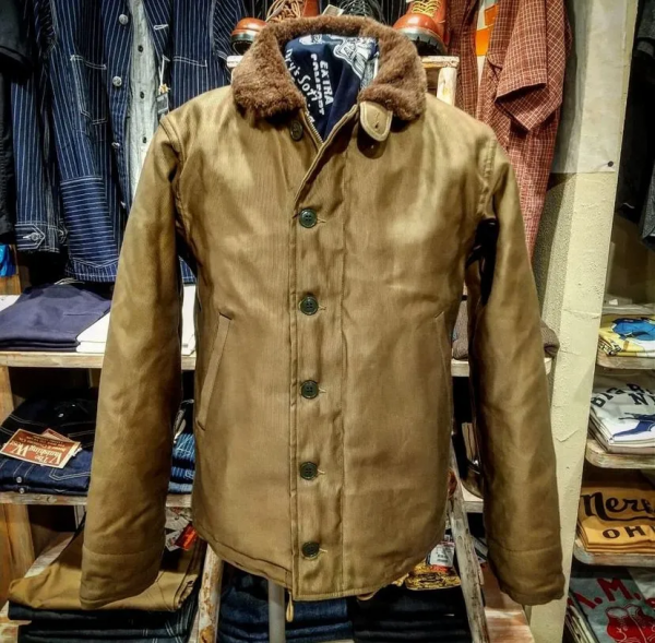 Vintage軍品中的寶藏，甲板服為什麼是男人的浪漫？