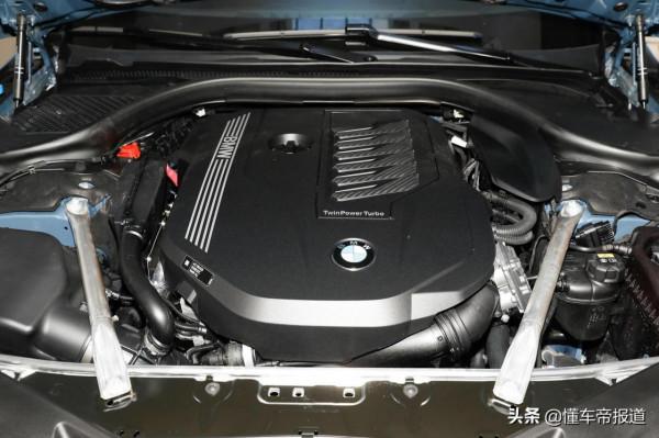 新車 | 國內參考價96萬元起，新款寶馬8系諜照曝光，選它還是AMG GT