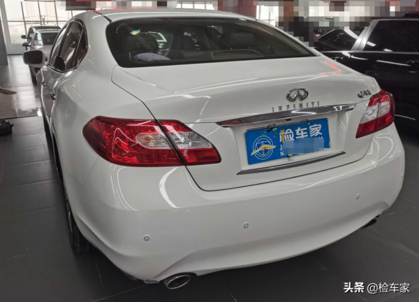 賣掉帕薩特,18萬買輛15年的英菲尼迪Q70L,這錢花得值嗎? 賣掉帕薩特,18萬買輛15年的英菲尼迪Q70L,這錢花得值嗎?