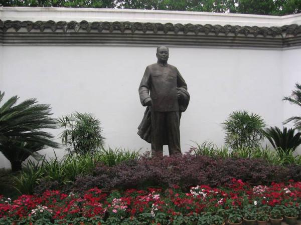 陳毅為什麼在皖南事變後，能成為新四軍的軍長，其他人不行嗎