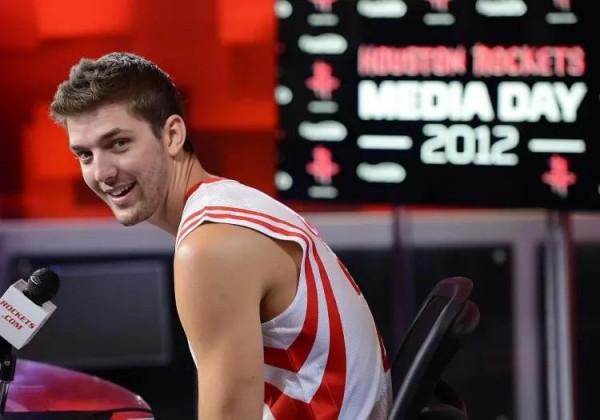 453場比賽賺1.27億美元,“高富帥”帕森斯虎頭蛇尾的職業生涯 453場比賽賺1.27億美元,“高富帥”帕森斯虎頭蛇尾的職業生涯