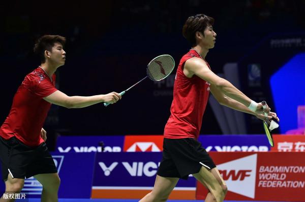 羽毛球雙打意識、基本握拍、手法、步法特點，像一名刺客一樣思考