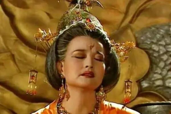 河南一藥農無意中撿到一鐵片，竟然揭開了武則天隱藏的秘密