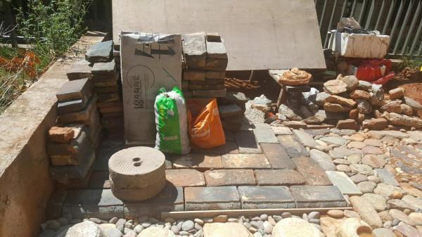 難得的休息天，又搞了一下院子，離目標邁進了一步