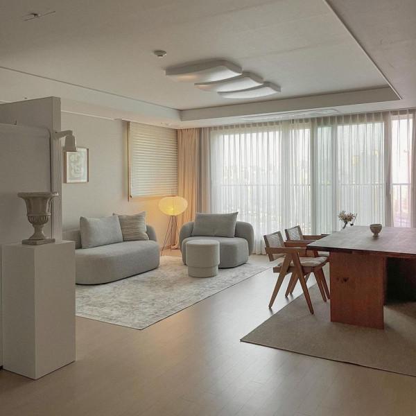 “簡裝”很滿意，人生第一套房75㎡，客廳多功能隨時切換生活狀態