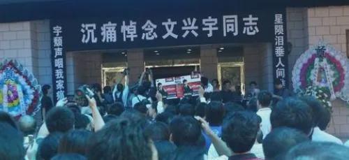 《家有兒女》 演員現狀懸殊,有人身價億萬,有人淪為路人,有人已故 《家有兒女》 演員現狀懸殊,有人身價億萬,有人淪為路人,有人已故