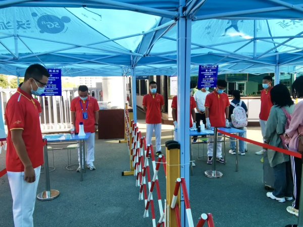 不敢忘，不能忘